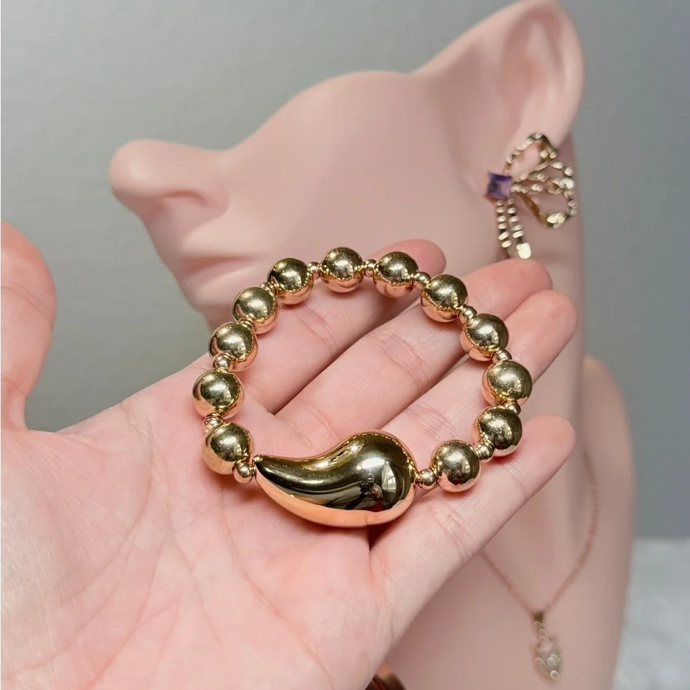 ⚜️ Elegant Gold Beaded Bracelet